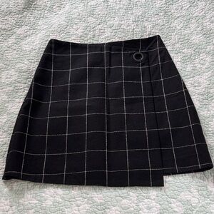 Chic Black Grid Pattern Mini Skirt